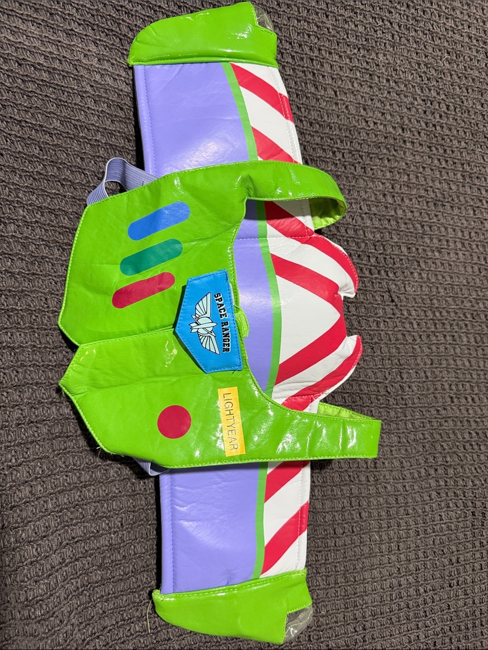 Disney Toy Story Buzz Lightyear Space Hero Costume with Wing Pack - Picture 9 of 9